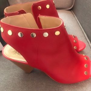 Vince camuto heels with peep toe in red